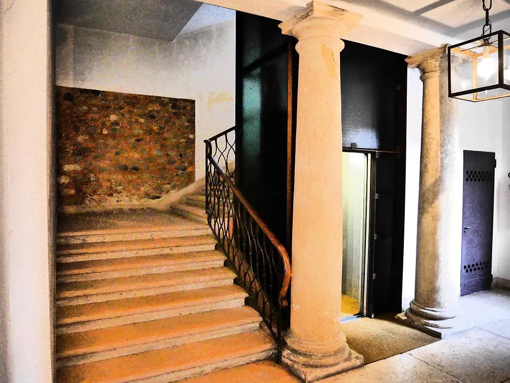 Riverview Suite فيرونا 0*,